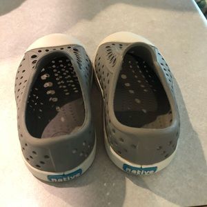 Native shoes size 5C